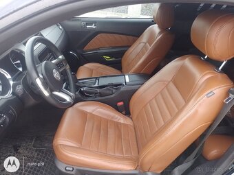 Ford Mustang - 10
