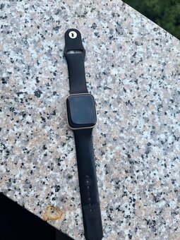 Apple Watch SE ( 2. generácia ) - veľmi dobrý stav - 10