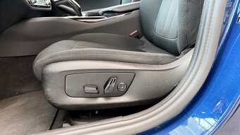 Ponúkame na predaj vozidlo BMW 5 520d AT 2022 - 10