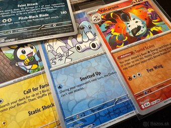 Pokemón MEGA balík D: 100ks kariet v obaloch s EX a darček - 10