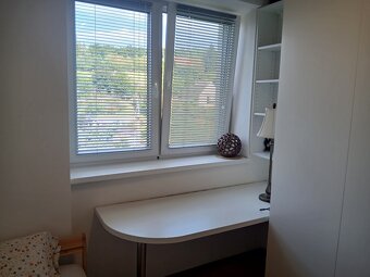 Prenajmem velky 130m2 byt so zahradkou v dvojdome Marianka - 10