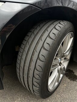 BMW E90 325i - 10