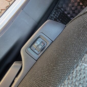 Citroen C3 SHINE PureTech 83k S&S - 10