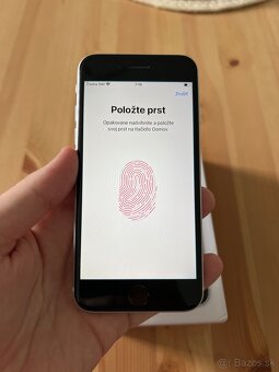 Apple iPhone SE 2020 256GB White 100% batéria - 10