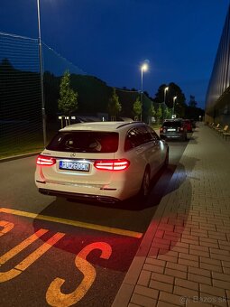 Mercedes E220d kombi automat - 10