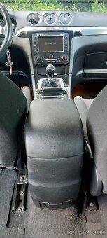 Predám Ford S-Max 147kw, roč. 2011 - 10