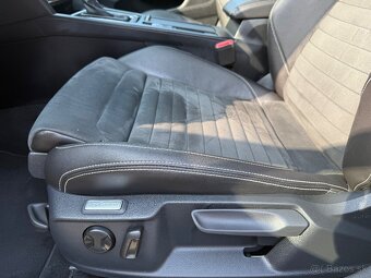 Volkswagen Passat Variant 2.0 TDI Elegance 84.500 KM - 10
