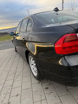 BMW E90 320D - 10