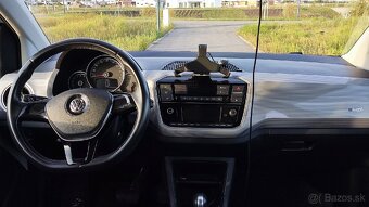 Elektromobil Volkswagen e-UP - 10