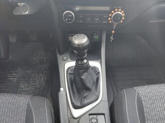Toyota Auris 1.6 Valvematic Benzín - Plyn - 10