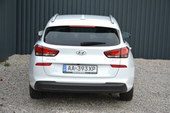 Hyundai i30 CW 1.60 CRDi Family SR 1Majiteľ - 10