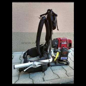 motorový ponorný vibrátor na betón - 10