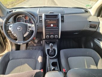 Nissan X-Trail 2.0 XE 4x4 - 10