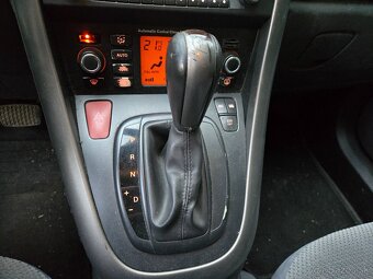 Fiat Croma 1.9 JTD __ Automat - 10