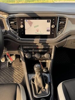 Volkswagen T-Roc 2.0 TDI 4Motion - 10