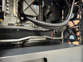 Ryzen 7 7800X3D\32GB\RX 7900GRE\SSD\850W Zdroj - 10