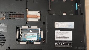 Predám notebook Toshiba - 10