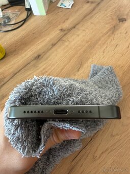 iPhone 15 Pro Max 512GB - 10