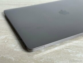 Apple MacBook Pro (Retina, 15", 2016) 1TB, i7 - 10
