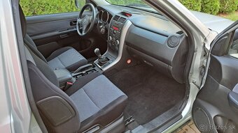 Suzuki Grand Vitara 1.6 VX - 10