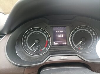Škoda octavia scout 4x4 135kW - 10