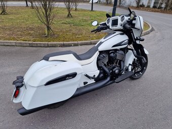 INDIAN CHIEFTAIN DARK HORSE 2019 4500 km - 10