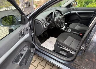 Škoda Octavia 1,6TDi Comfort pravidel.servis nafta manuál - 10