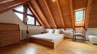 Trojposchodový, veľkorysý objekt na bývanie, vhodný na obcho - 10