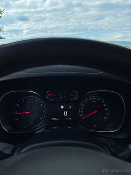 Opel Combo Elegance Plus 1.5 CDTI AT8 (12/2022) - 10