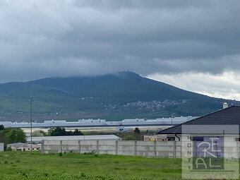NA PREDAJ STAVEBNÝ POZEMOK NITRA - LUŽIANKY, RED OAK - 10