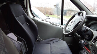 Opel Vivaro - 10
