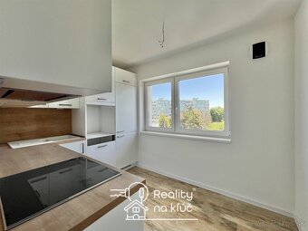 Na prenájom moderný, zrekonštruovaný 1-izbový byt s balkónom - 10