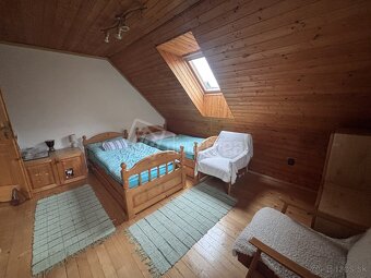 Výnimočný ihneď obývateľný RD v centre Rajca - 10