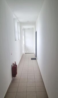 V NOVOSTAVBE - v centre Malaciek, v zateplenom byt.dome... - 10