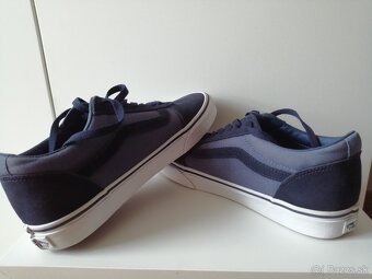 VANS 41 - 10