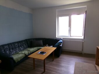 RODINNÝ DOM V PERFEKTNEJ LOKALITE ZLATE MORAVCE - 10