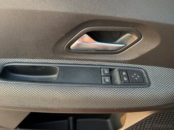 Dacia Sandero 1.0 SCe - 10