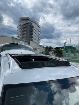 Volkswagen Tiguan 2.0 TDI CUP 130kW 4x4 TOP výbava - 10