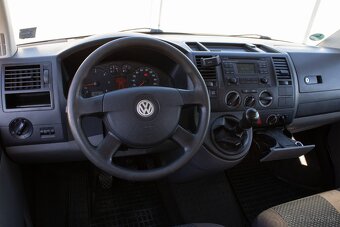 Volkswagen Caravelle T5 - 10