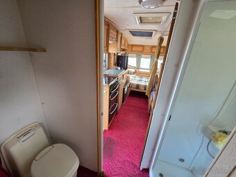 Predam karavan Elddis Odyssey 524 - 10
