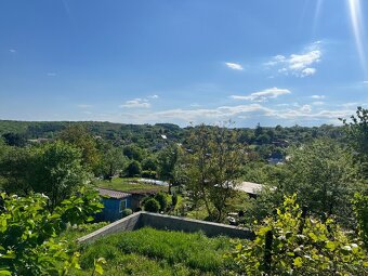 Záhrada 395m2 s krásnym výhľadom - Košice - 10