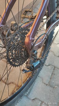 Predám zánovný elektrobicykel - 10