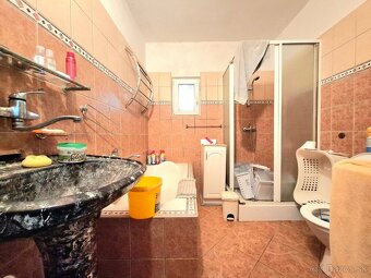 RODINNÝ DOM, KOLÁROVICE, BYTČA, NA PREDAJ - 10