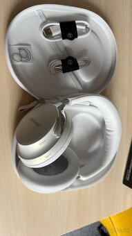 BOSE QuietComfort Ultra Headphones Diamond 60 years of sound - 10