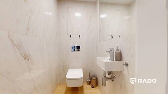 RentHub I prenájom 2i byt I exluzívny výhľad na hrad aj most - 10