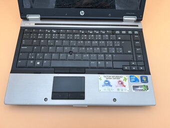 Predám notebook vhodný na opravu alebo doskladanie HP 8440p. - 10