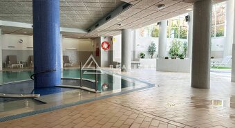 ESTEPONA, APARTMÁN NA PREDAJ – PRIAMO PRI MORI, BAHÍA DE LA - 10