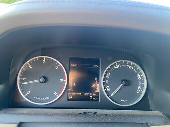 Land Rover Discovery 4 - 10