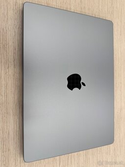 MacBook Pro (14-palcový, M3) - 10