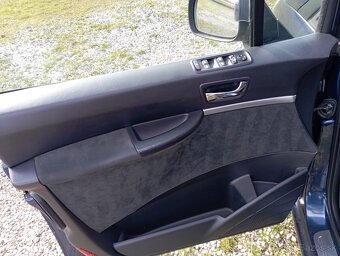 Peugeot 807 - 10